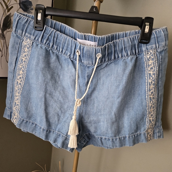 LOFT Pants - Loft Shorts sz 27/4